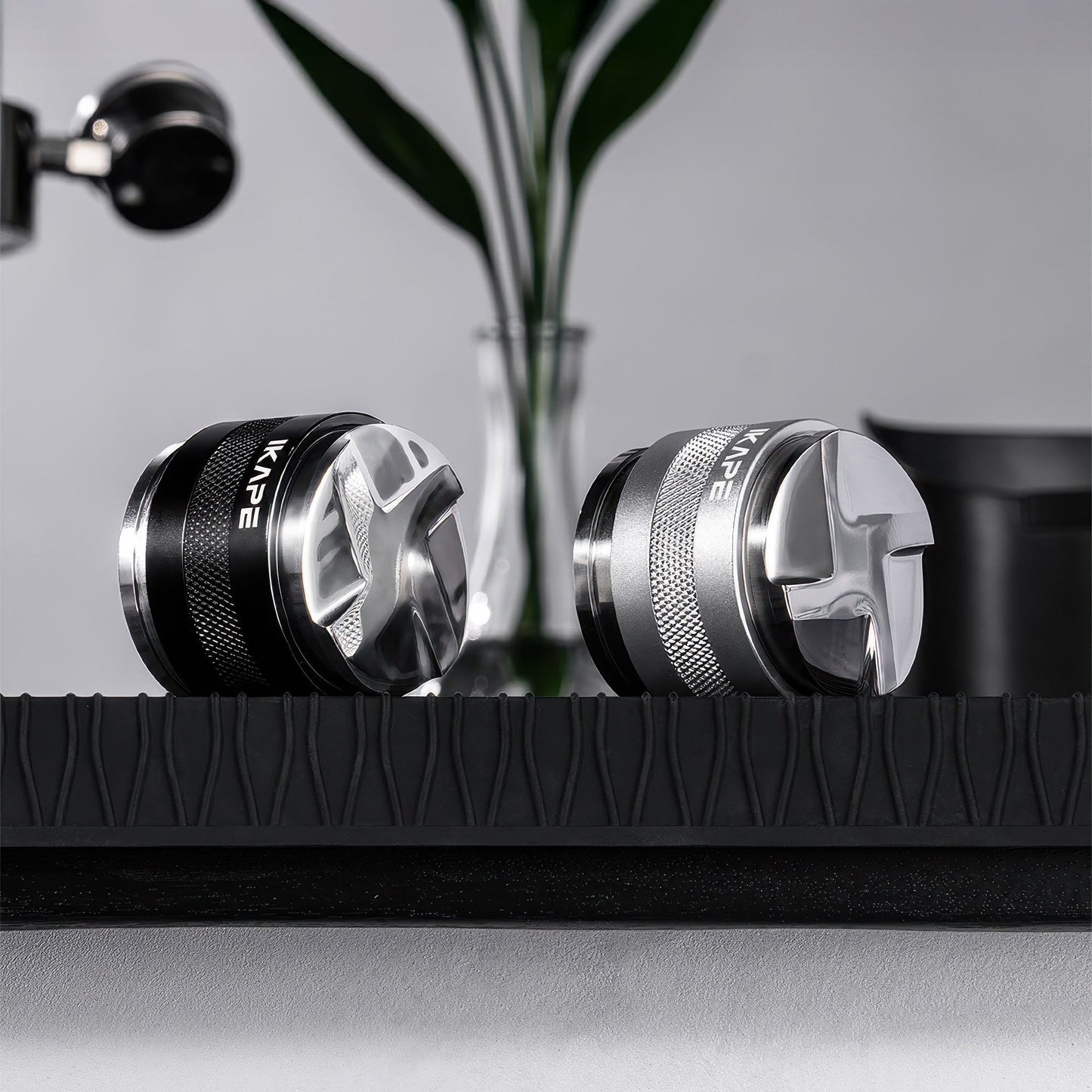 Lastaforest- 2 in 1 Adjustable Coffee Distributor & Tamper