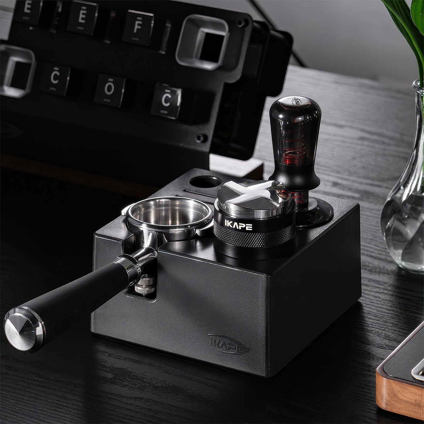 Lastaforest- 2 in 1 Adjustable Coffee Distributor & Tamper